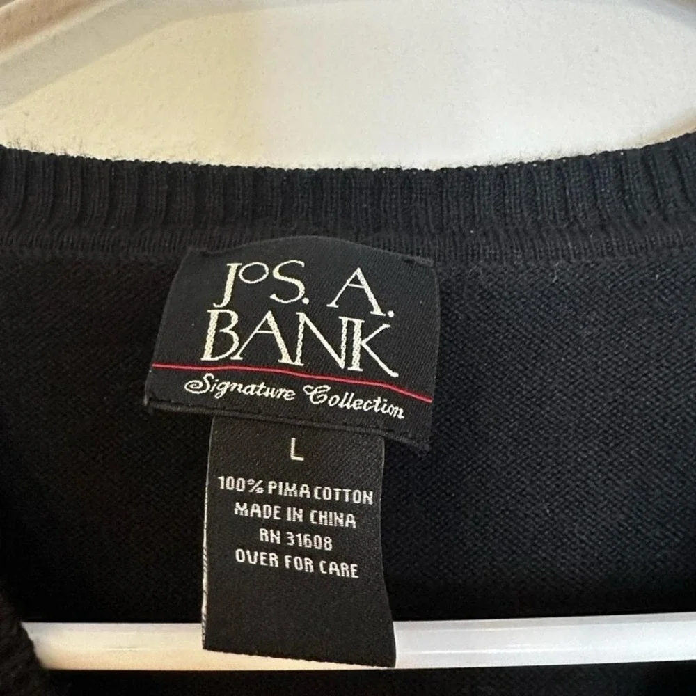 Jos. A. Bank sweater vest in black men's size large in 100% puma cotton.